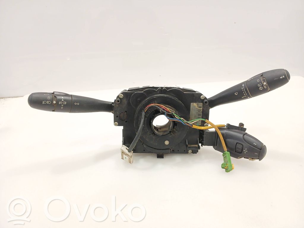 Peugeot 207 Wiper turn signal indicator stalk/switch 