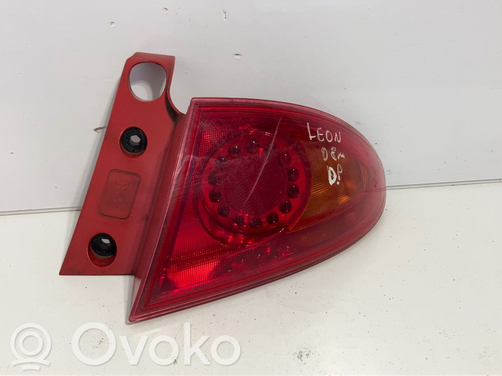 Lampa tylna   1P0945096F,13320261