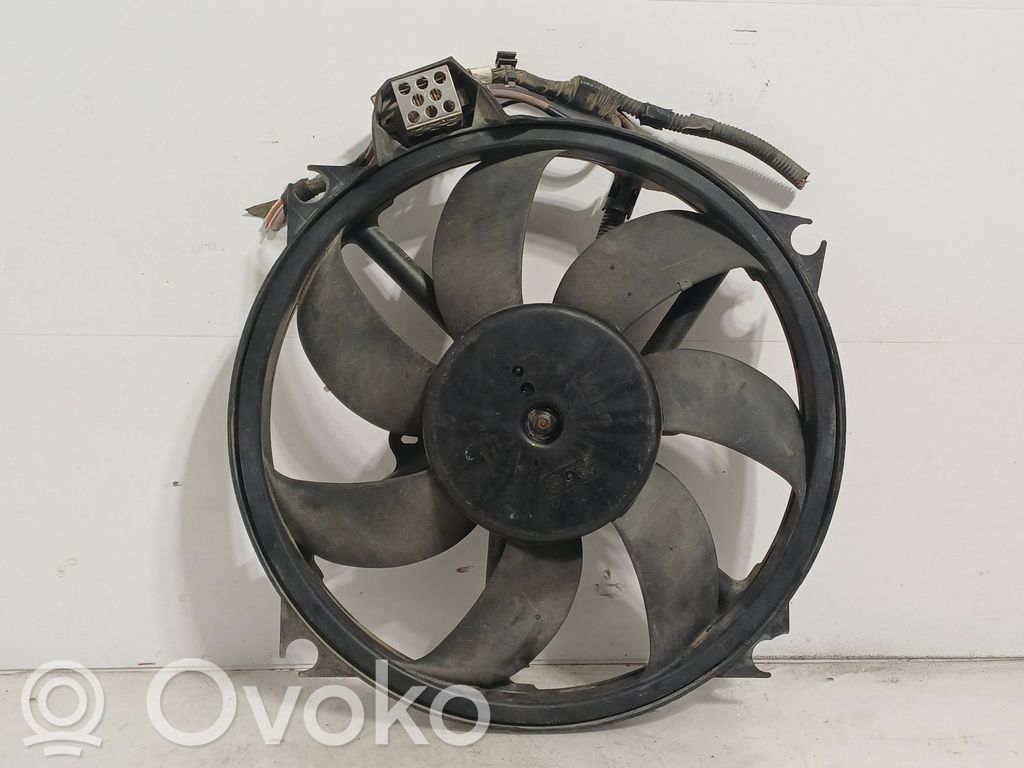 Renault Fluence Elektryczny wentylator chłodnicy 