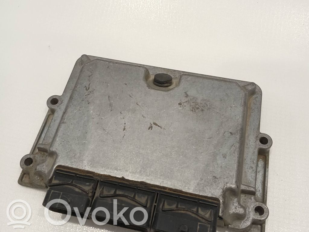 Peugeot 407 Engine control unit/module 