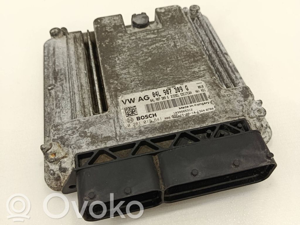 Volkswagen Jetta VI Engine control unit/module 