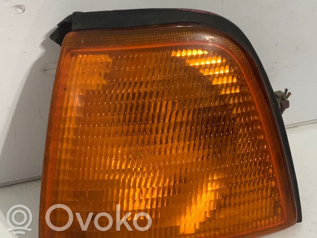 Audi 80 90 S2 B4 Front indicator light 