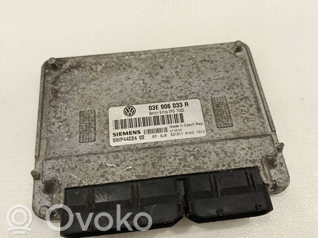 Volkswagen Polo IV 9N3 Sterownik / Moduł ECU 