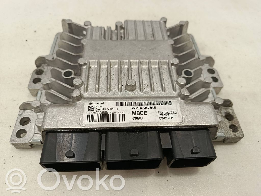 Ford Focus Engine control unit/module 