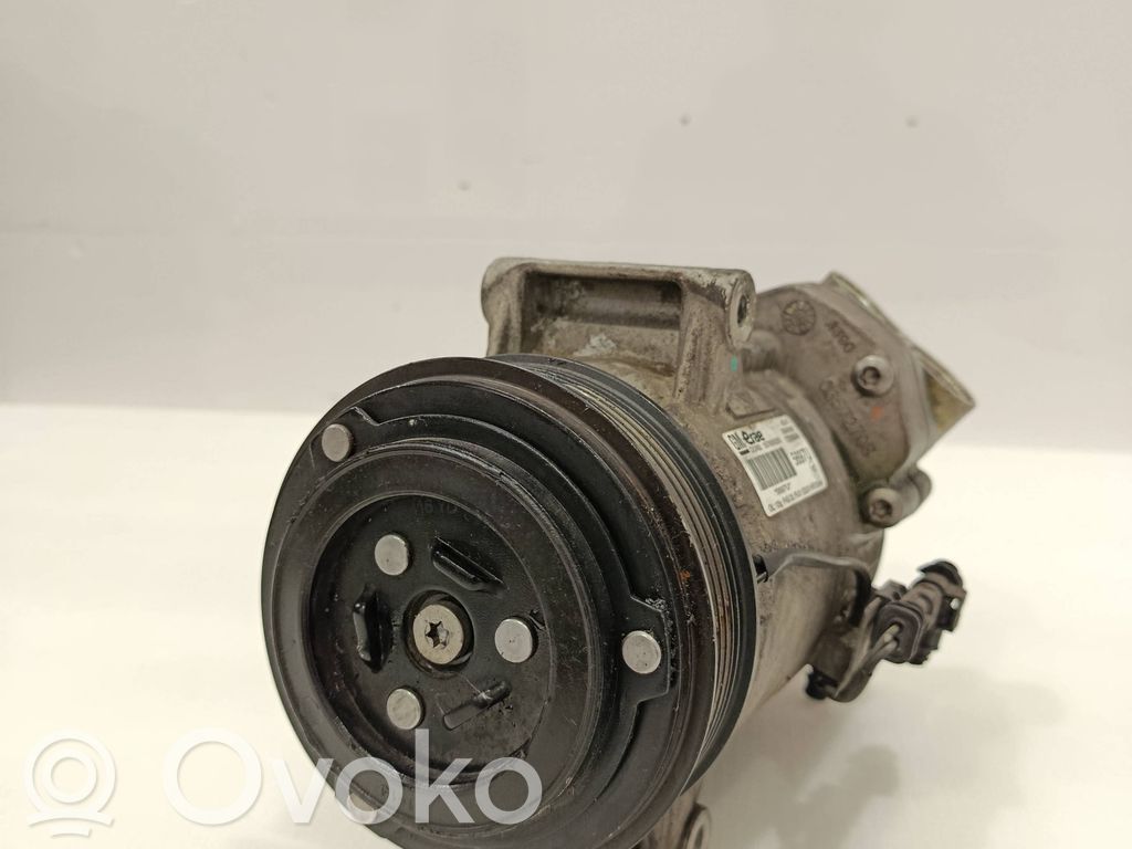 Kompresor / Sprężarka klimatyzacji A/C   557805030,39045697,172240548