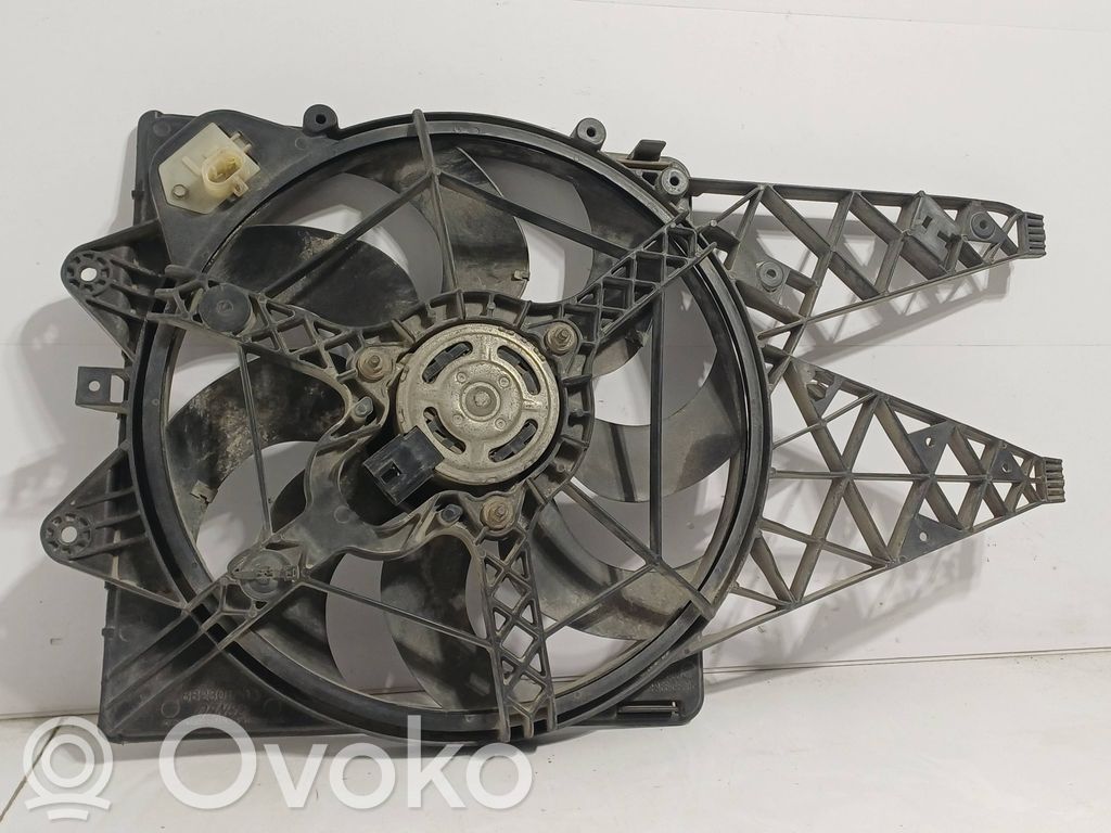 Fiat Grande Punto Elektrinis radiatorių ventiliatorius 