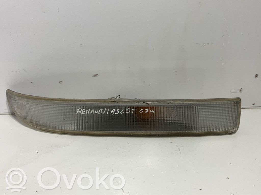 Renault Master II Front indicator light 