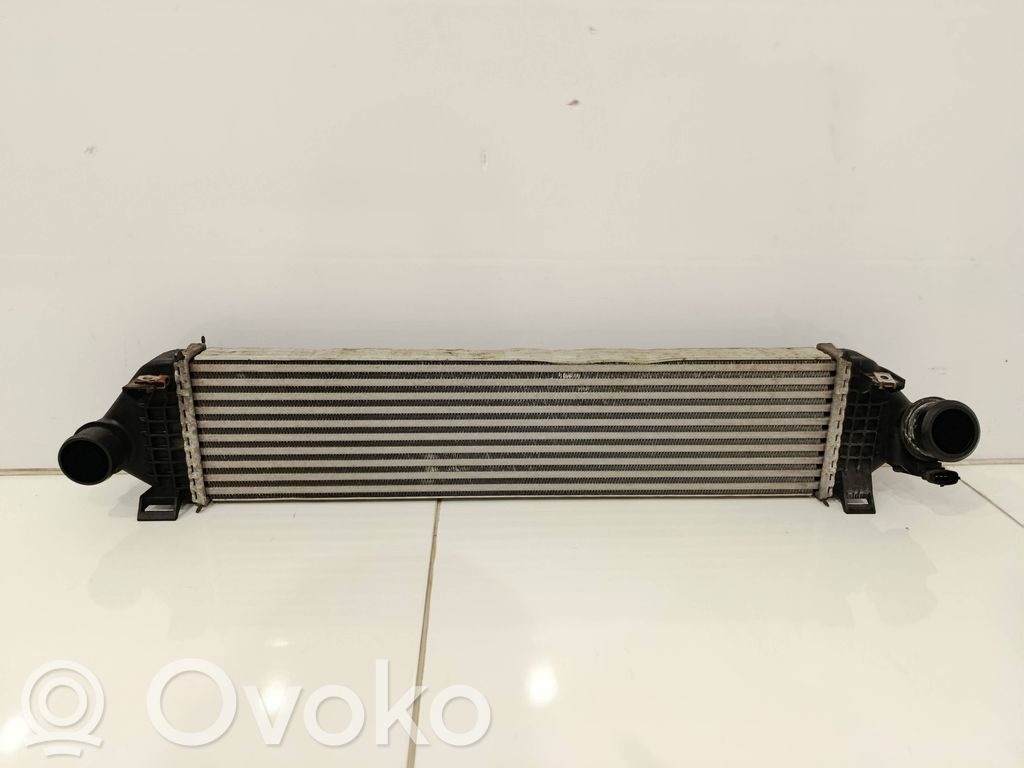 Volvo V40 Interkūlerio radiatorius 