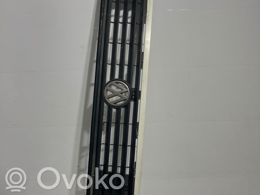 Volkswagen Golf II Etusäleikkö 
