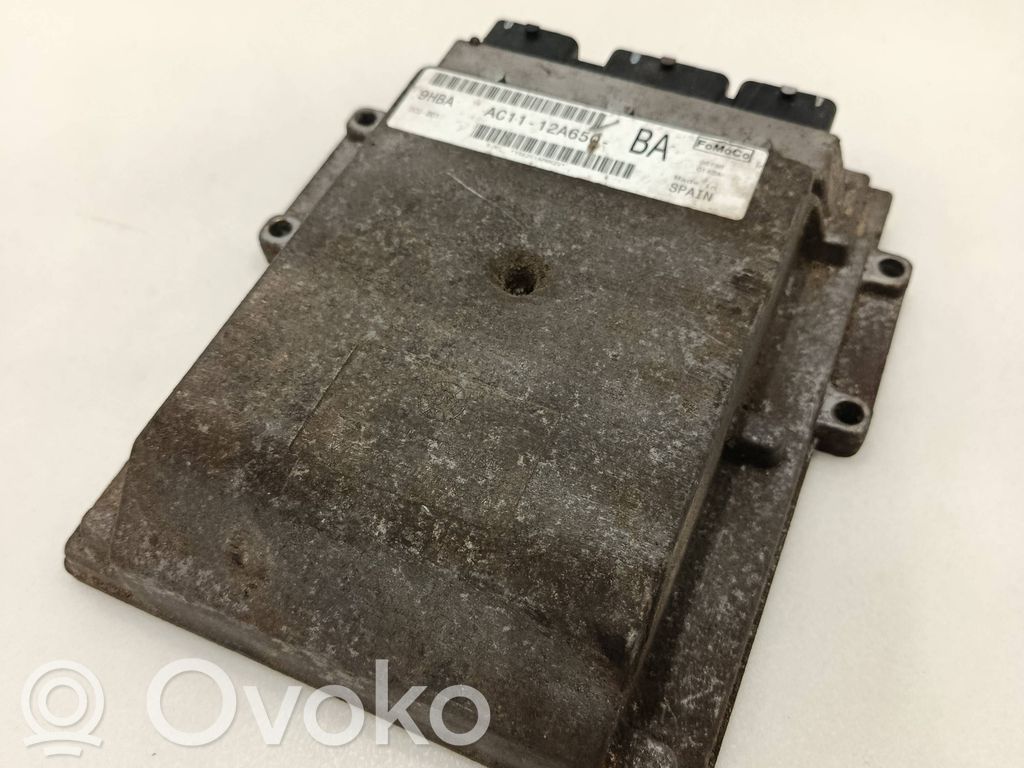 Volkswagen PASSAT B7 Engine control unit/module 