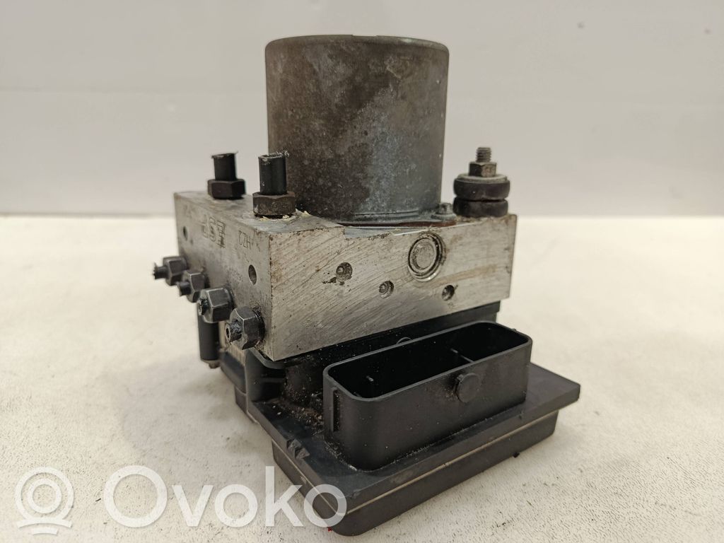 Audi A4 S4 B7 8E 8H ABS Pump 