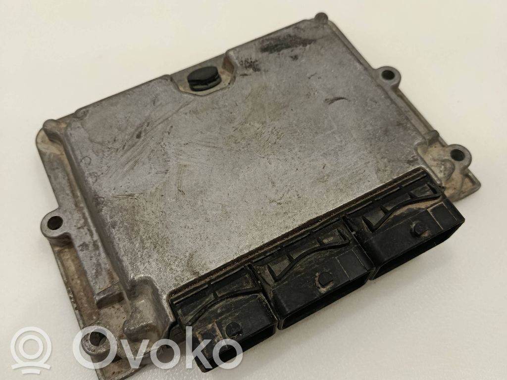 Peugeot 407 Engine control unit/module 