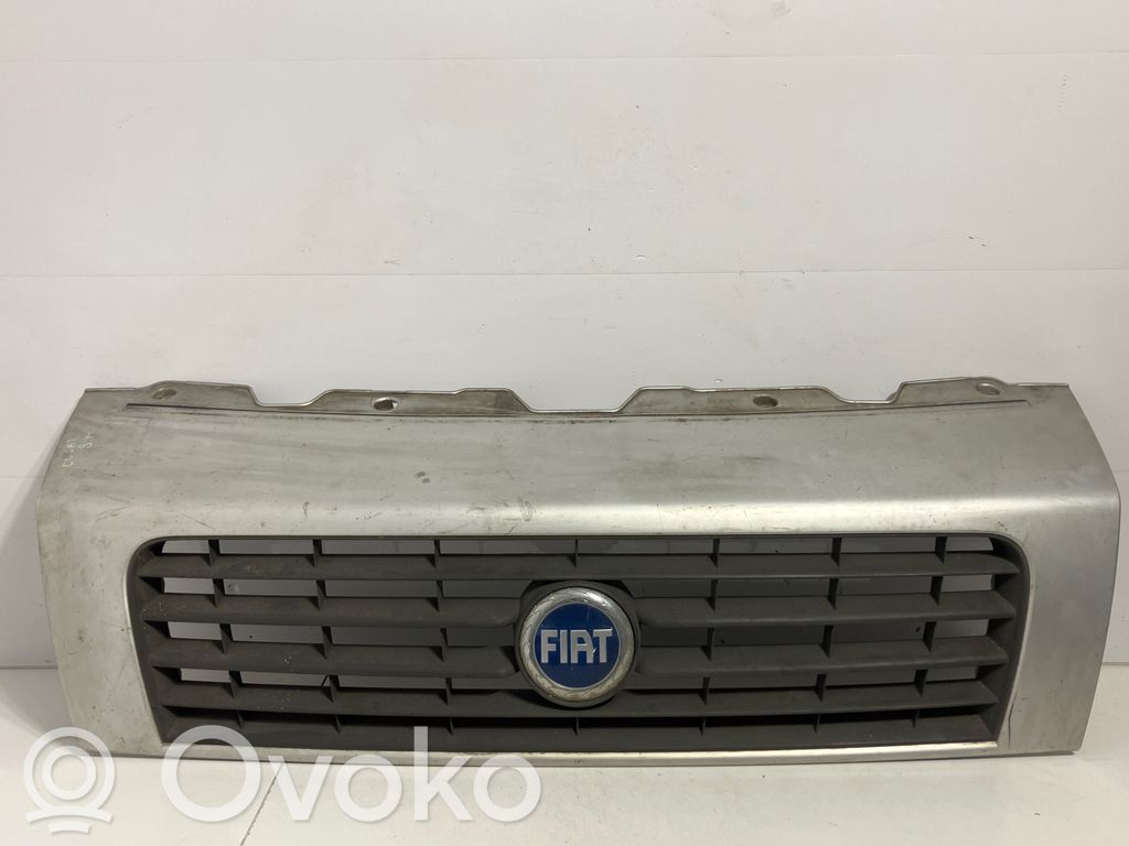 Fiat Ducato Верхняя решётка 