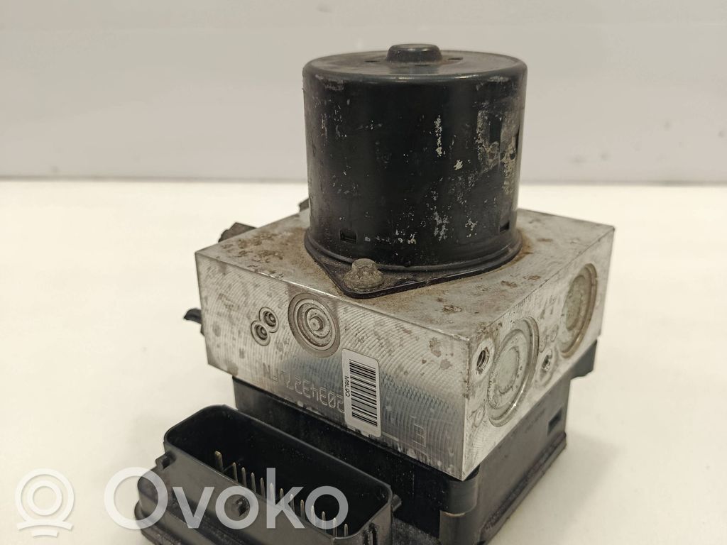 Opel Insignia A ABS bloks 