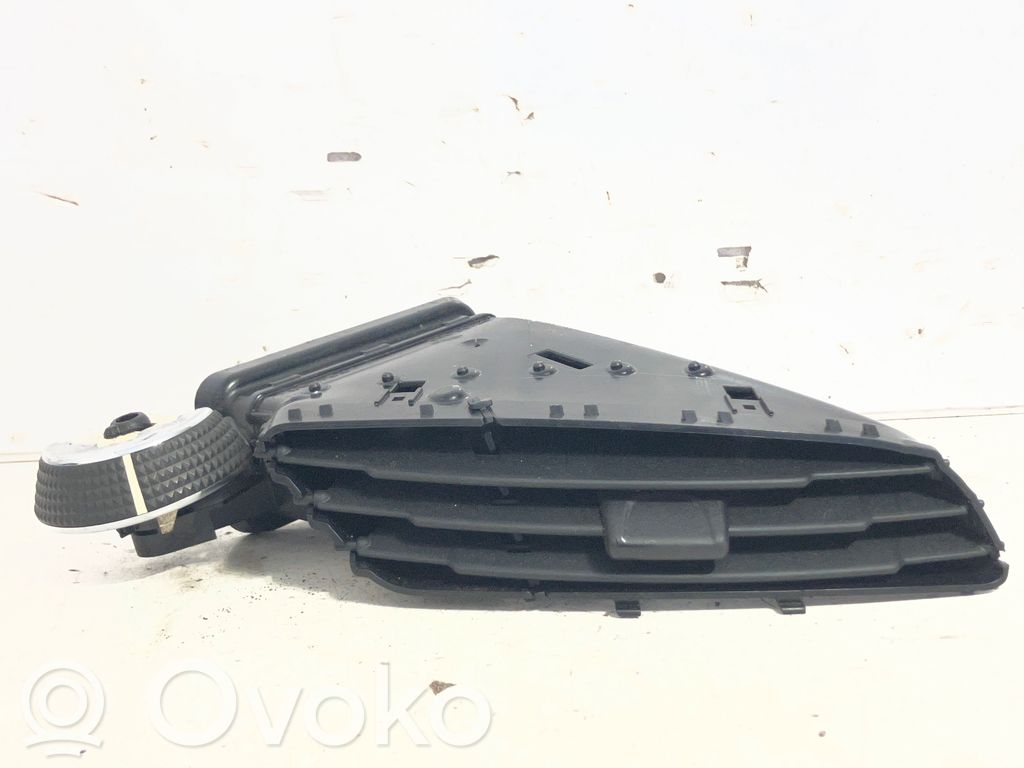 Ford C-MAX II Dysze / Kratki środkowego nawiewu deski rozdzielczej 