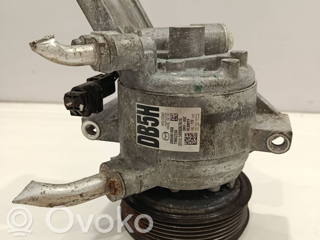 Mazda 3 III Air conditioning (A/C) compressor (pump) 