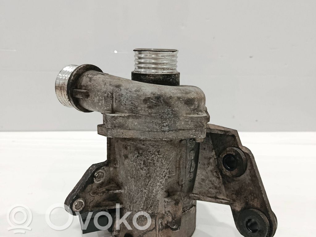 Water pump   7586928
