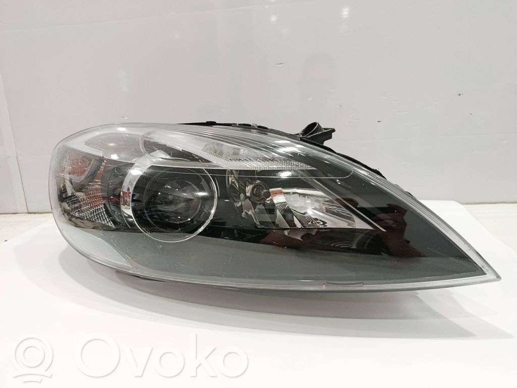 Volvo V40 Etu-/Ajovalo 