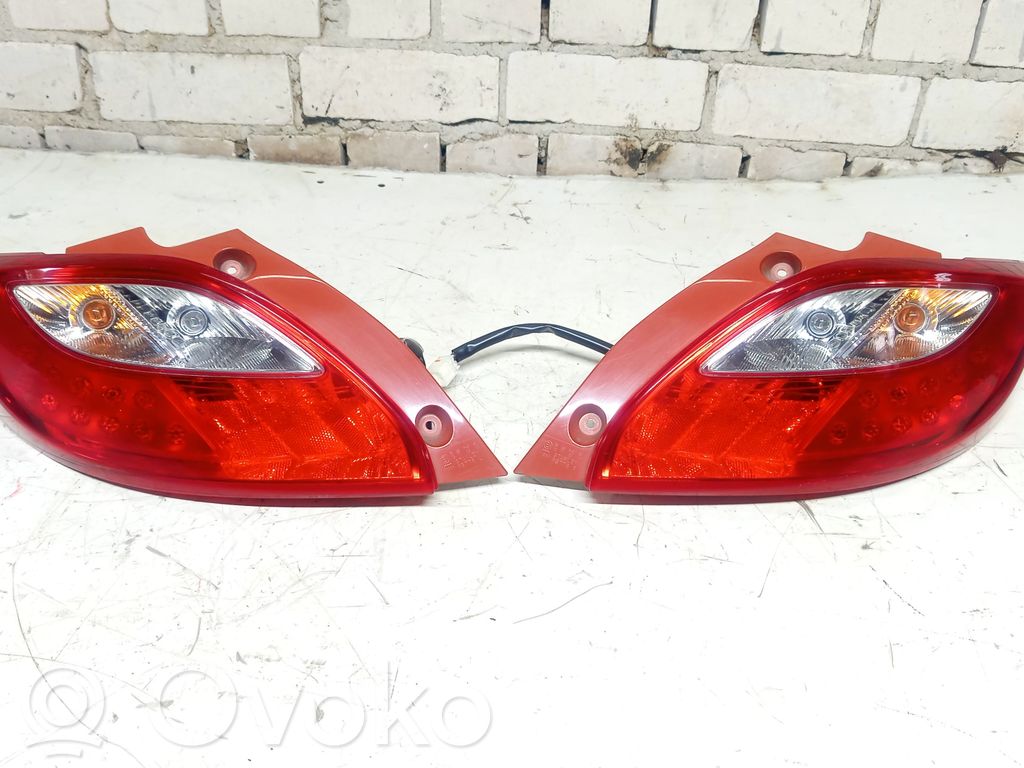 Mazda 2 Rear/tail lights set 