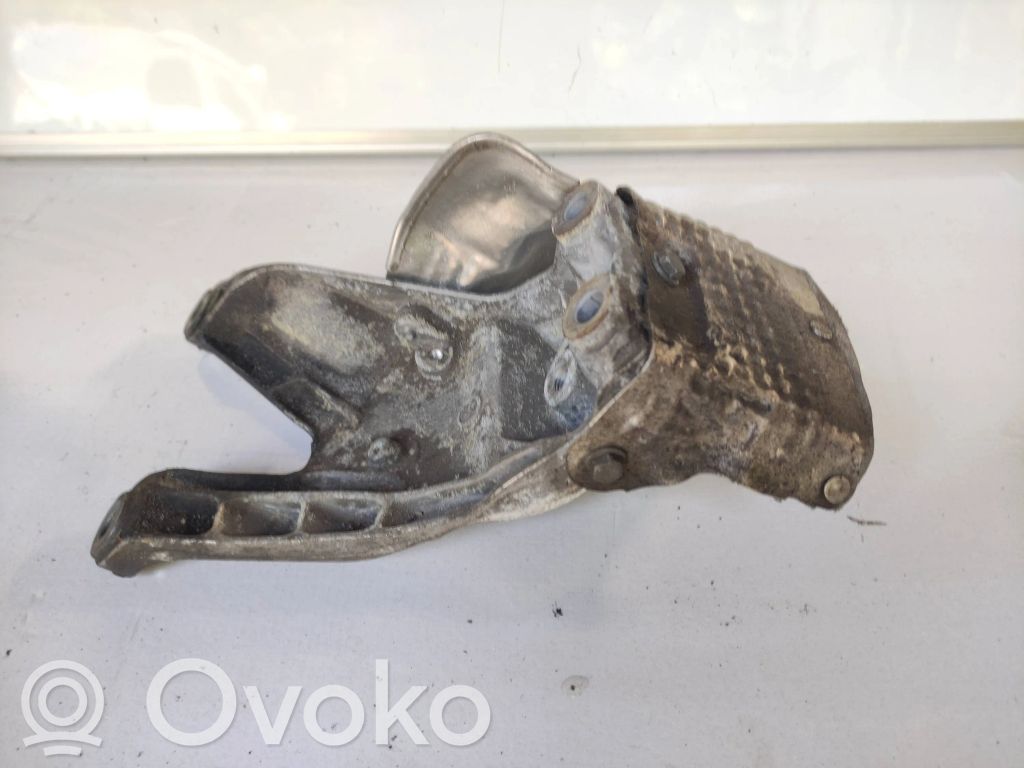 Engine mounting bracket   4G0199308AA