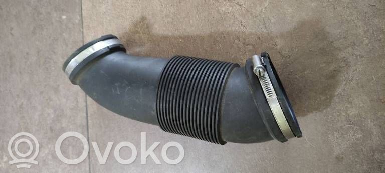 Gaisa caurule uz turbīnu   059129615N