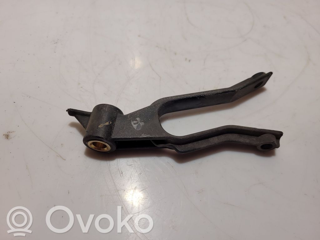 Opel Astra H Radiator mount bracket 