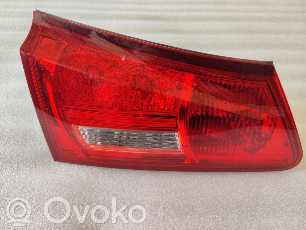 Lexus IS 220D-250-350 Tailgate rear/tail lights 