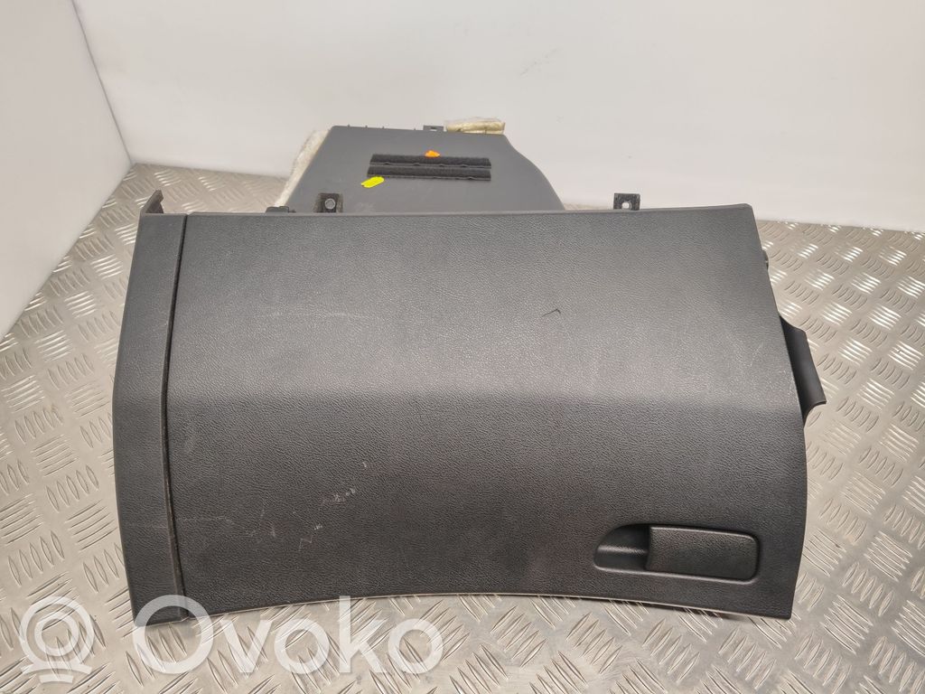 Honda Civic Daiktadėžė 