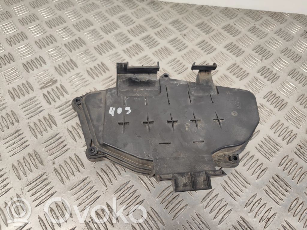 Audi A7 S7 4G Fuse box cover 