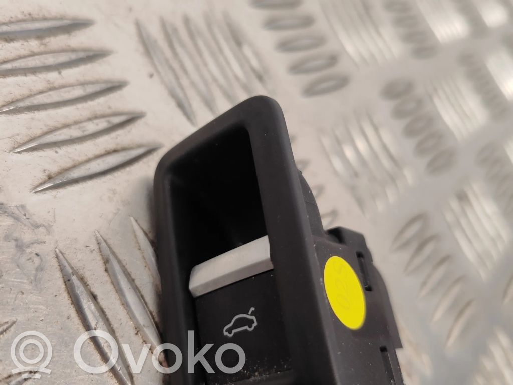 Audi Q5 SQ5 FY Tailgate opening switch 