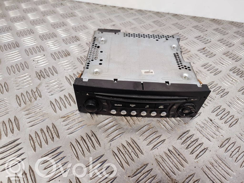 Citroen Berlingo Radio/CD/DVD/GPS head unit 