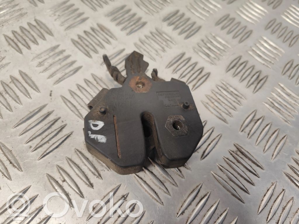 Volvo V70 Engine bonnet/hood lock/catch 