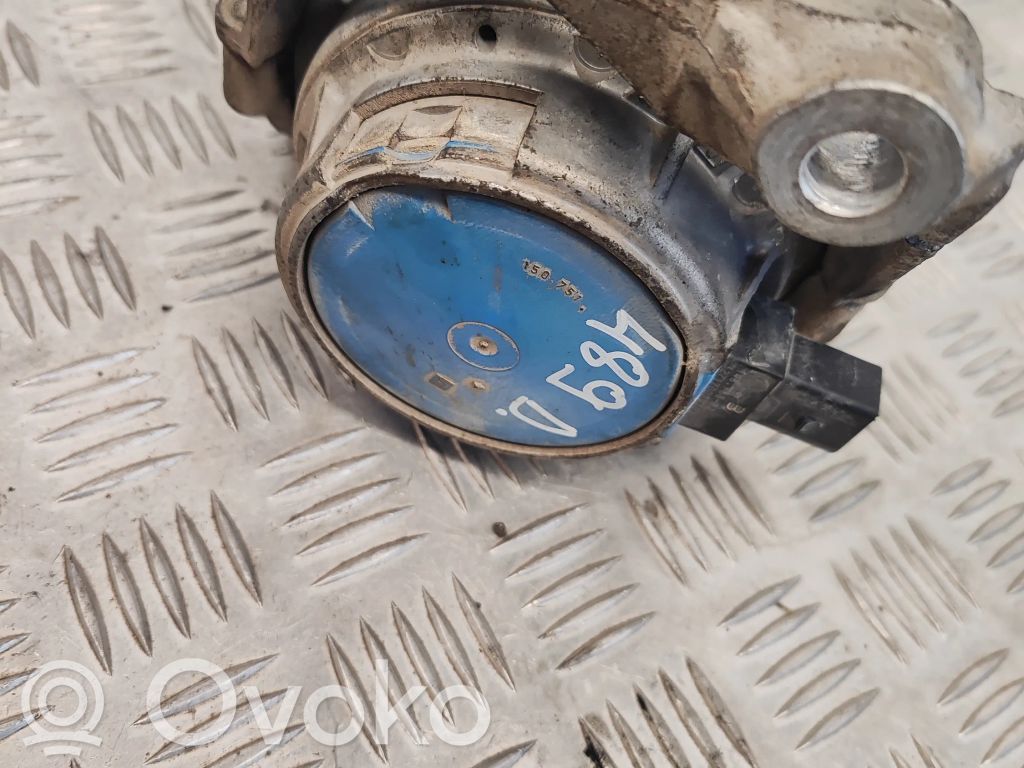 Engine mount bracket   4M0199255AQ