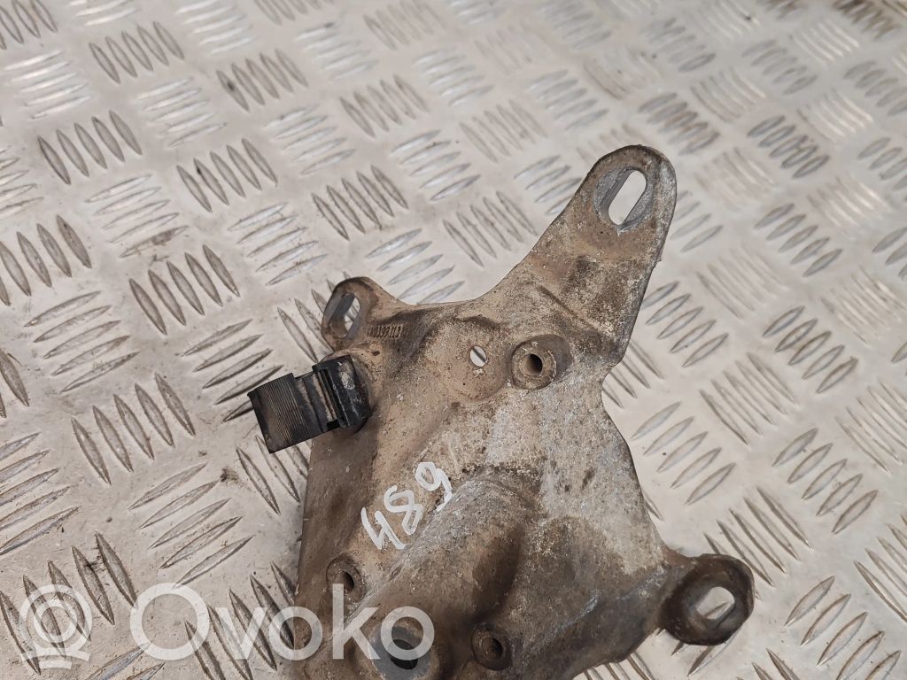 Audi A8 S8 D5 Gearbox mounting bracket 