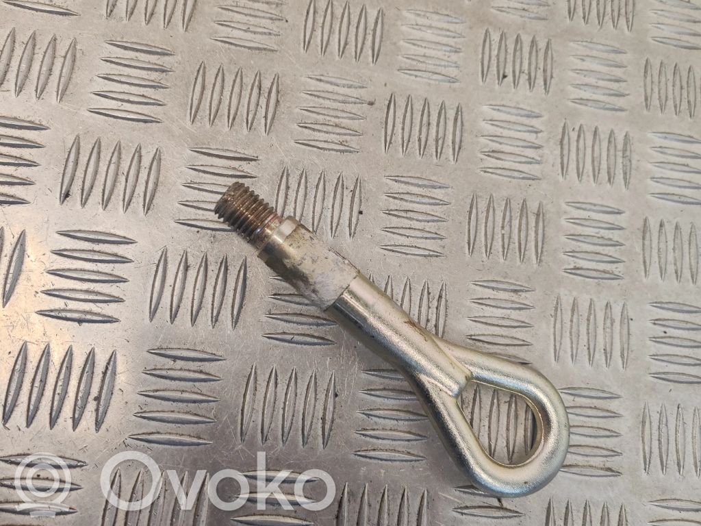 Skoda Fabia Mk1 (6Y) Towing hook eye 