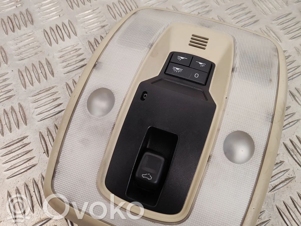 Volvo XC70 Front seat light 