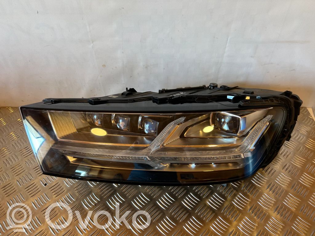 Audi Q7 4M Scheinwerfer 