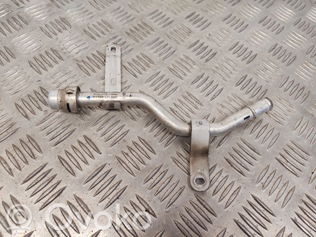 Audi Q7 4M Engine coolant pipe/hose 