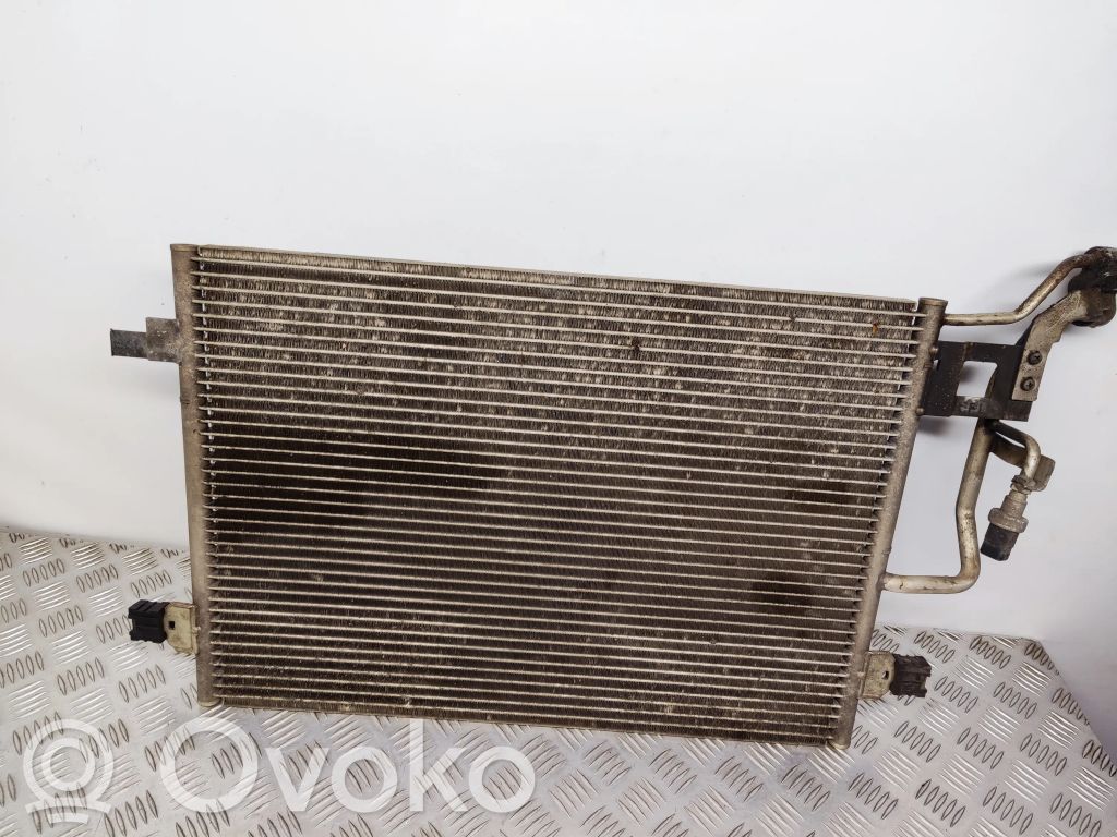 Volkswagen PASSAT B5.5 Skraplacz / Chłodnica klimatyzacji 