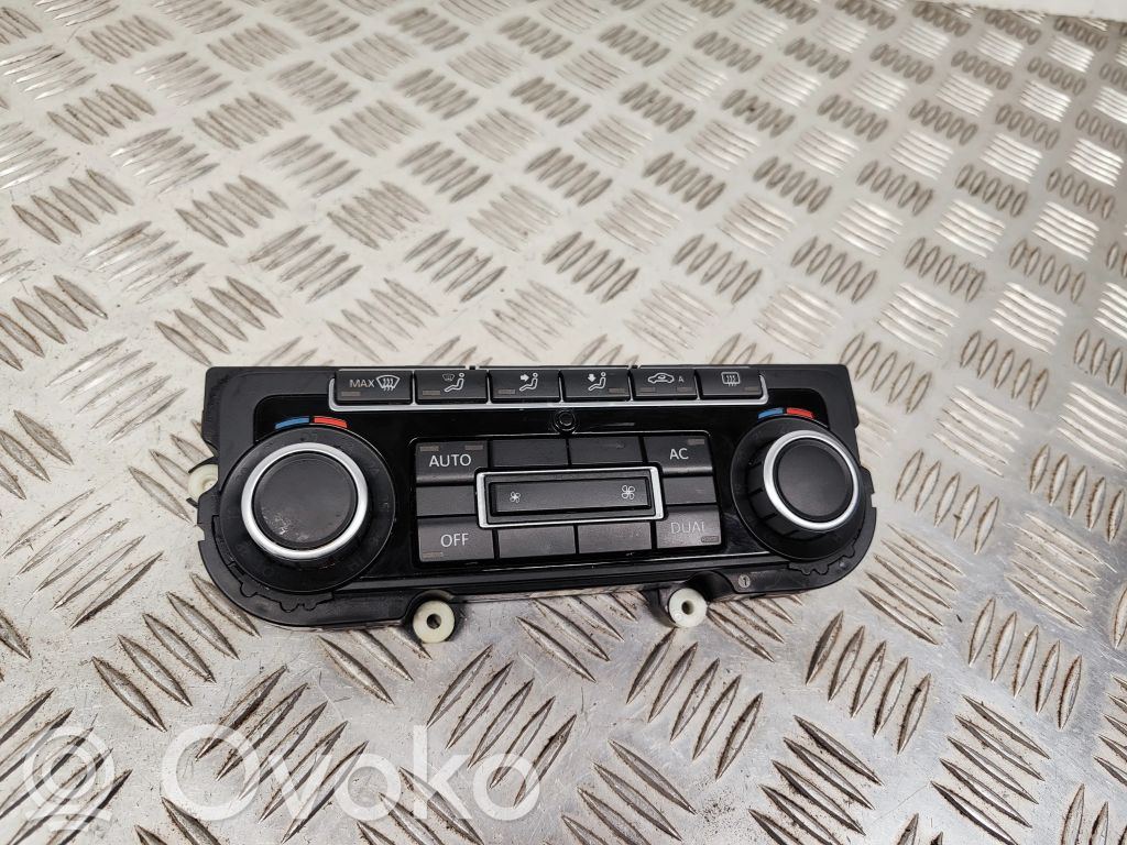 Volkswagen Golf VI Climate control unit 