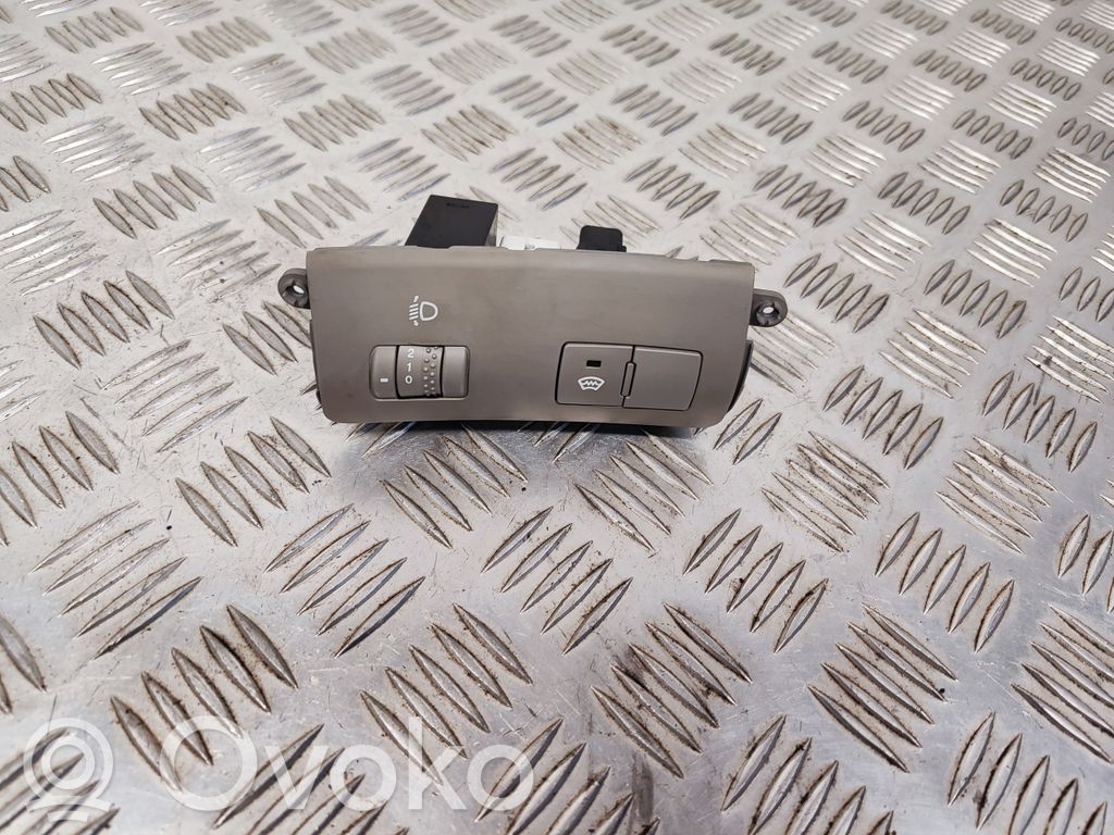 KIA Ceed Headlight level height control switch 