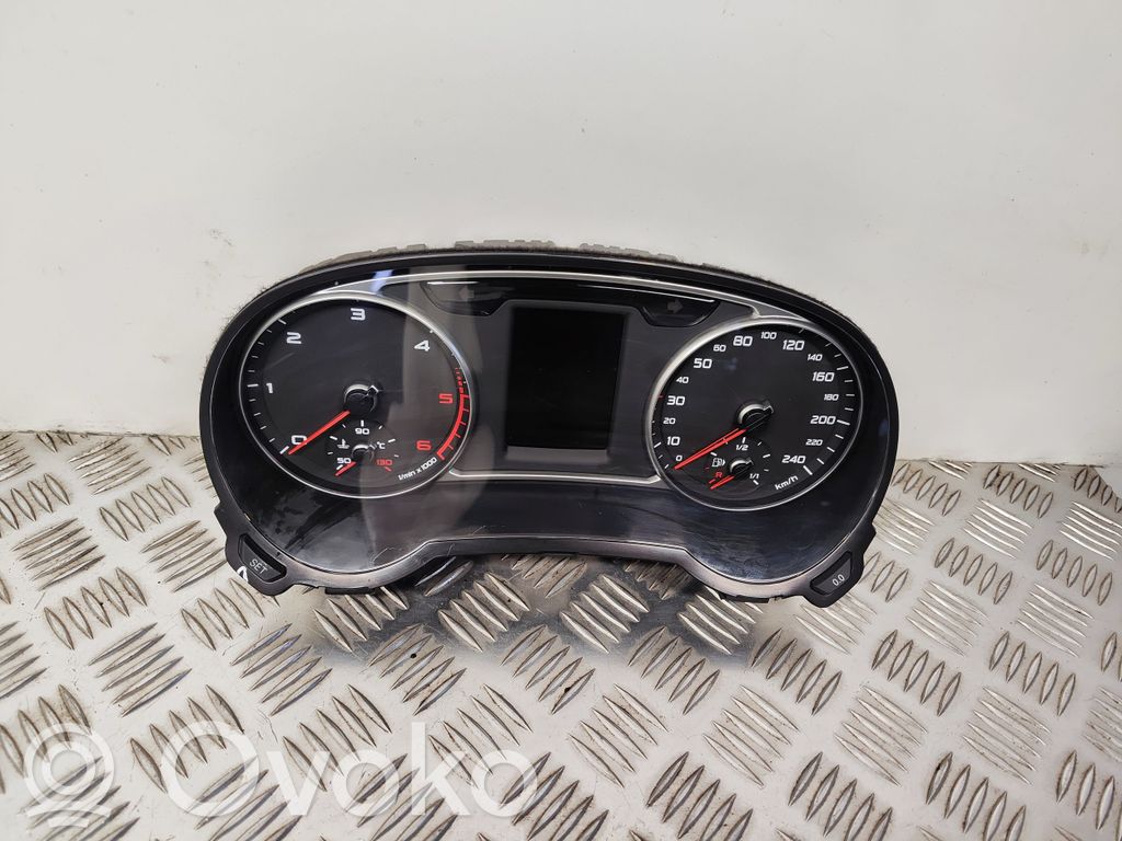 Audi A1 Speedometer (instrument cluster) 