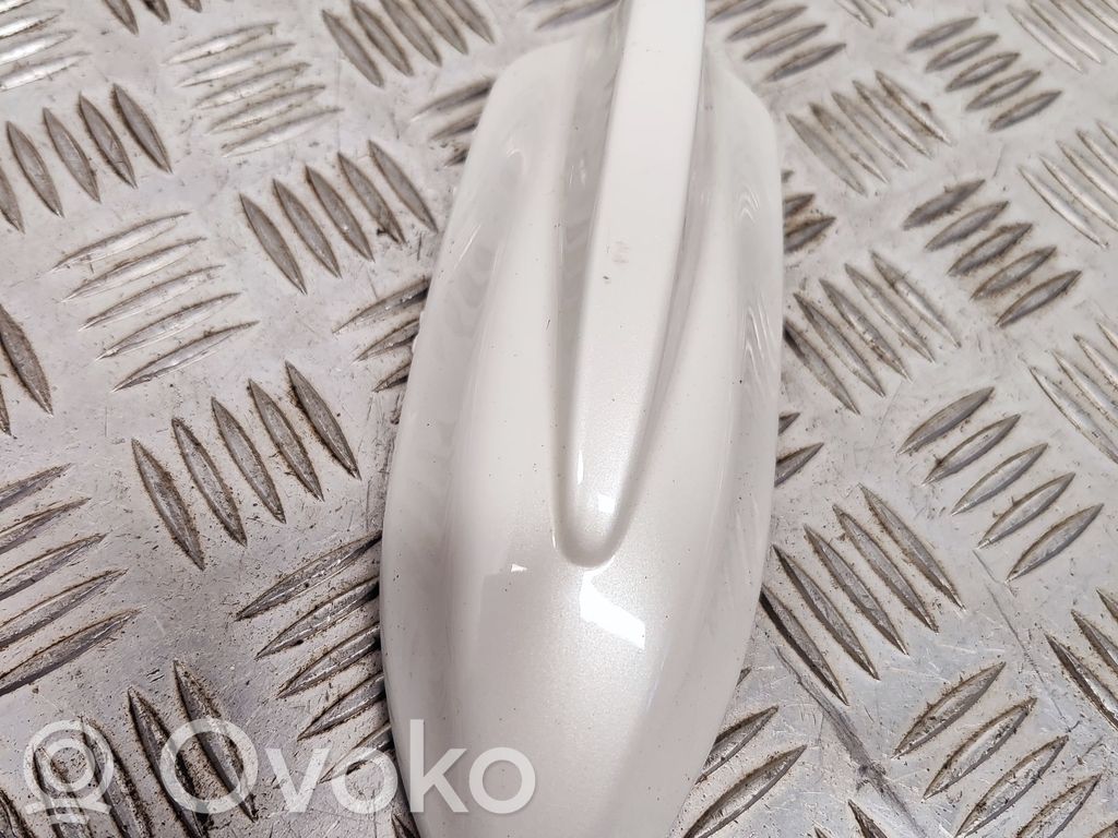 Volvo V60 GPS-pystyantenni 