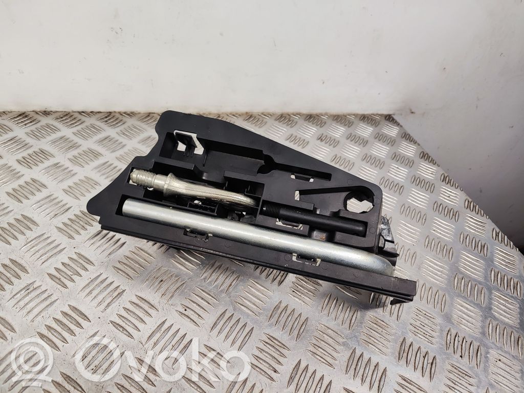Tool set   4F5012111A,8N0012219