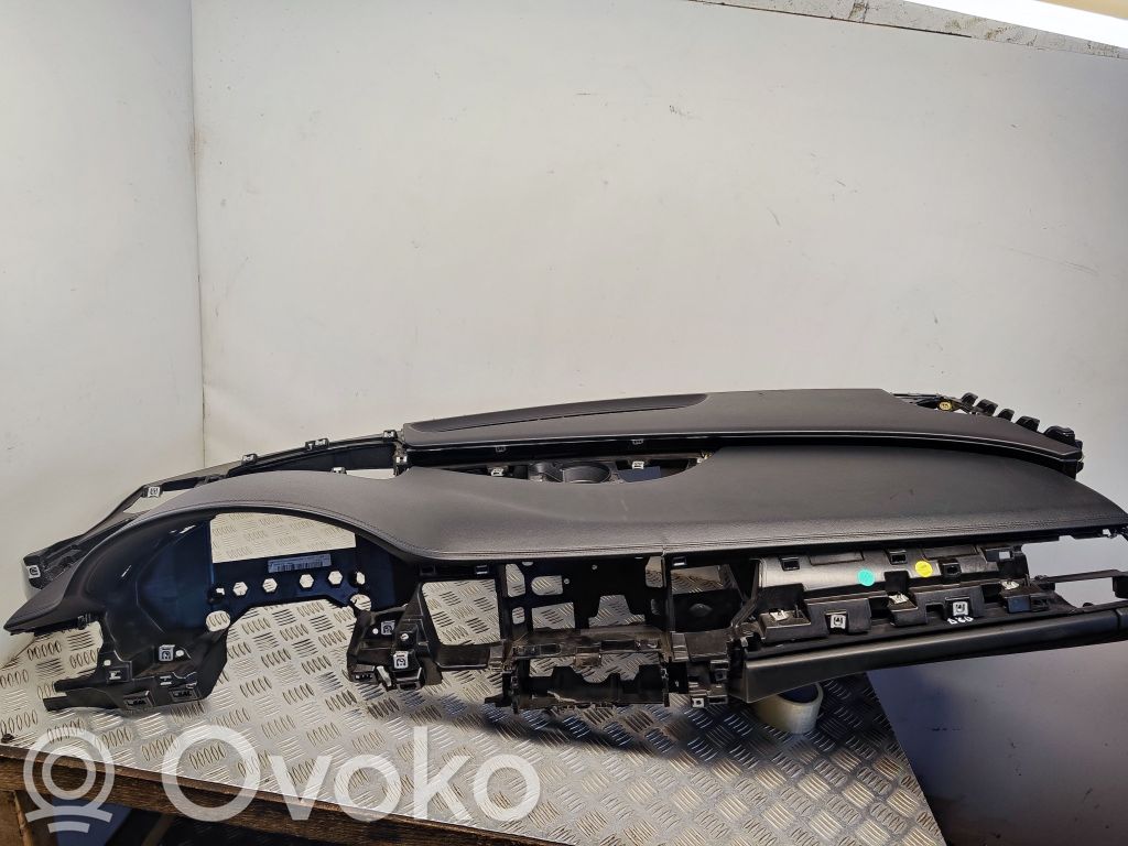 Audi A8 S8 D4 4H Panelė 