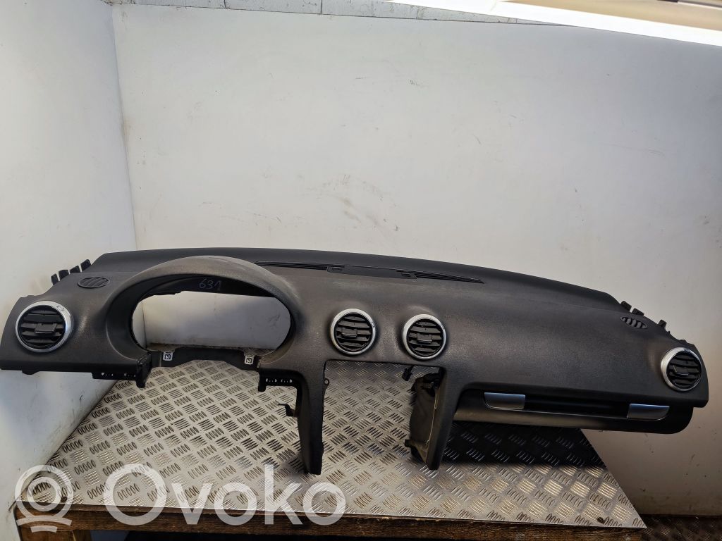 Audi A3 S3 A3 Sportback 8P Dashboard 