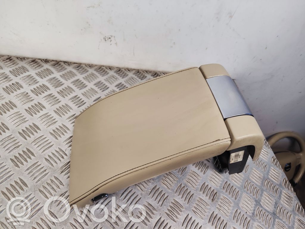 Volvo S80 Armrest 