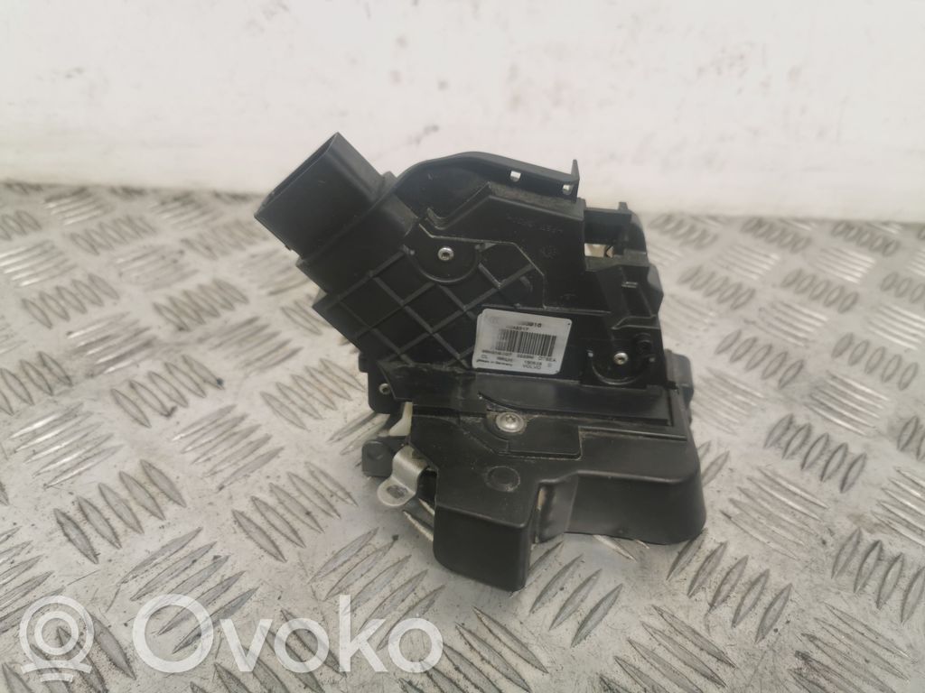 Volvo S80 Aizmugurē slēdzene 