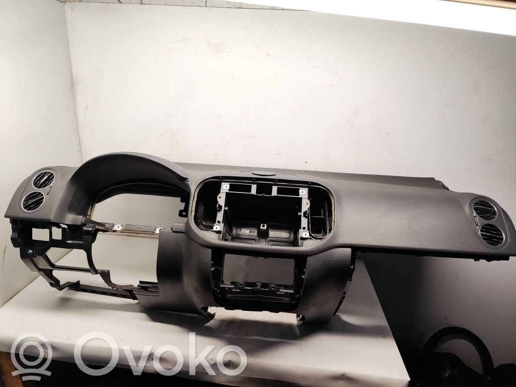 Volkswagen Golf Plus Panelė 