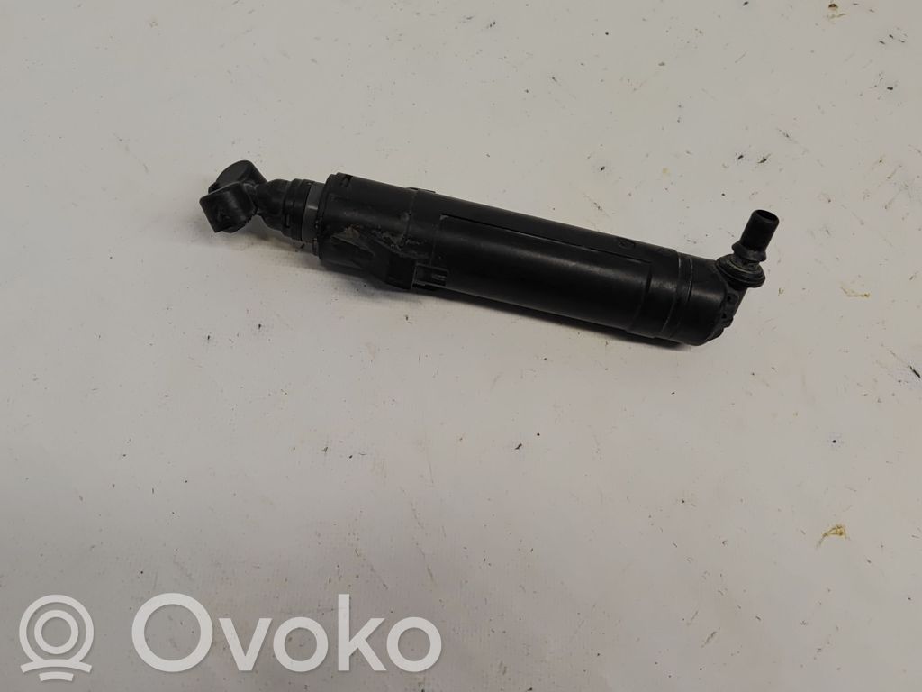 Volkswagen PASSAT B7 Difusor de agua regadora de faro delantero 